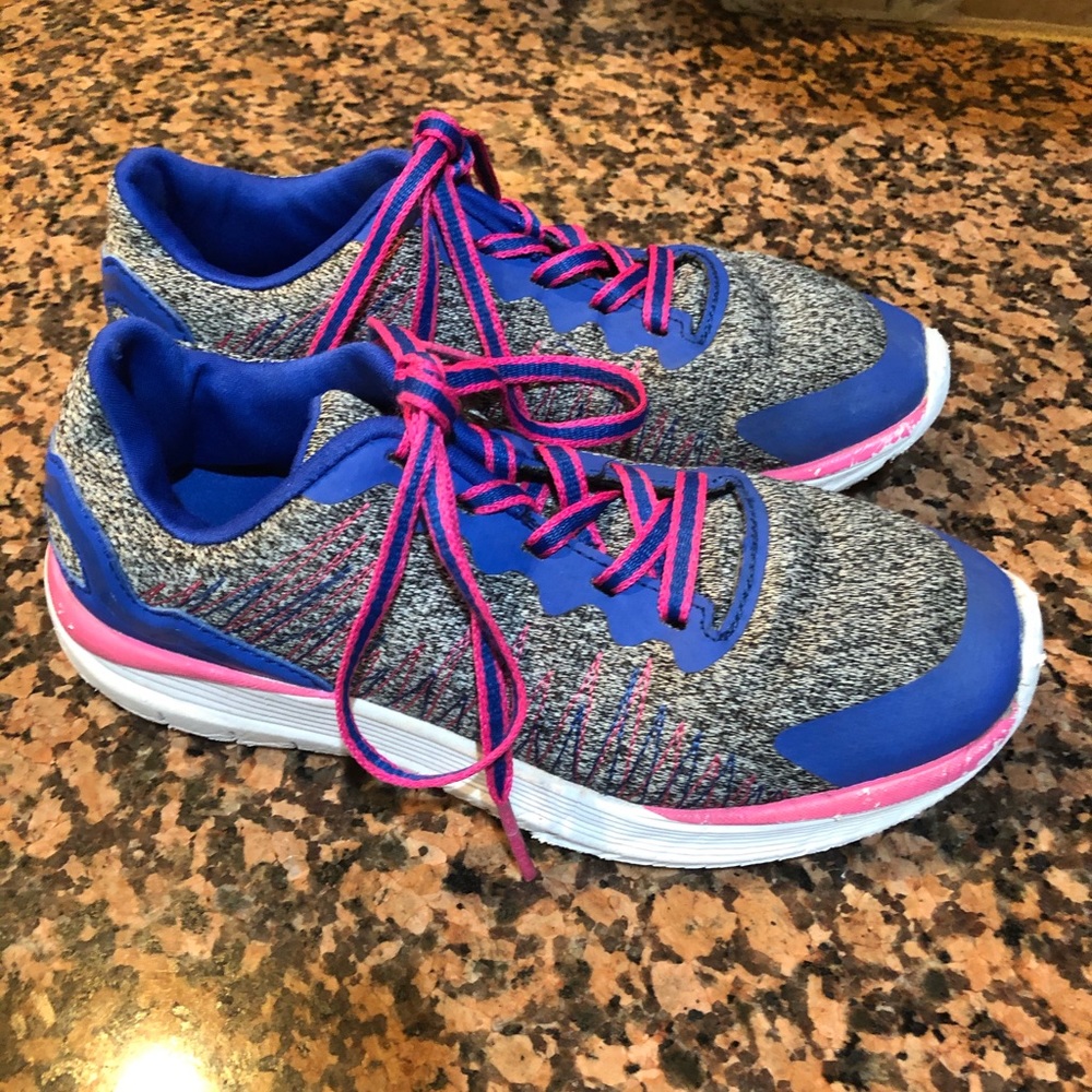 BCG girls sneakers